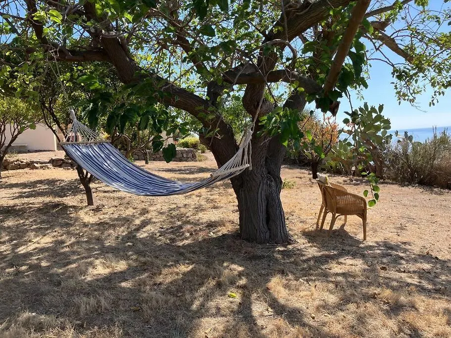 הוילה ליפארי Casa Bacco, Capistello